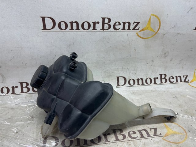 Бачок системи охолодження двигуна розширювальний A2215000349 MERCEDES
