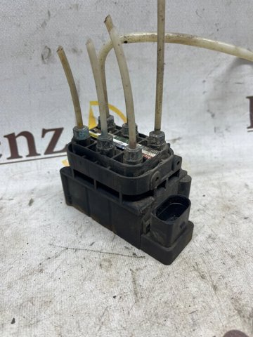 Блок клапанів гідравлічної підвіски AБС (ABS) A2513200058 MERCEDES