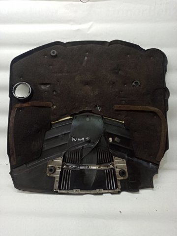 Кришка двигуна декоративна A6420100167 MERCEDES