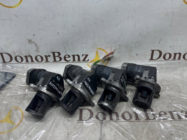Клапан рециркуляції відпрацьованих газів EGR A6421400860 MERCEDES