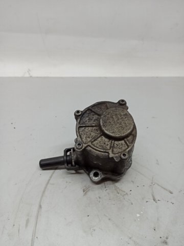 Насос вакуумний A6512300165 MERCEDES