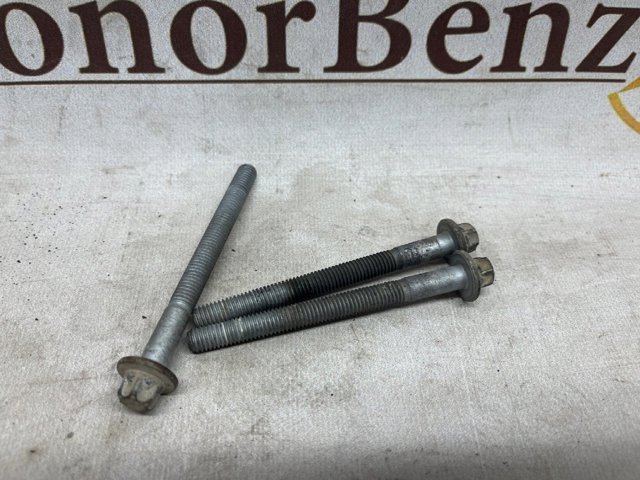 Болт компресора кондиціонера N910143008011 MERCEDES