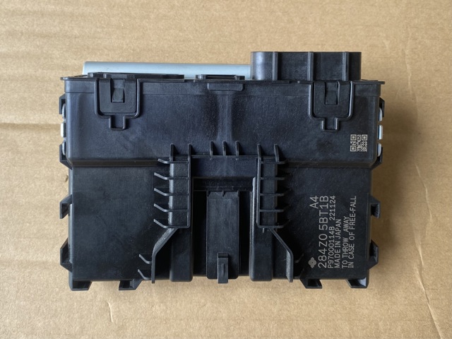Комп'ютер бортовий 284Z05BT1B NISSAN