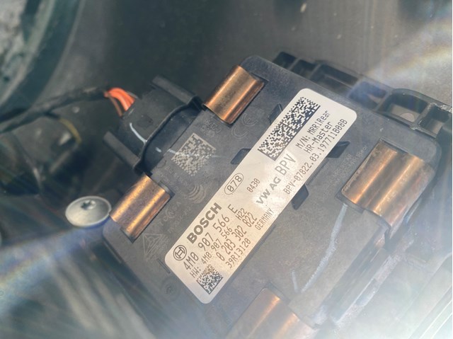 Датчик контролю мертвої зони, задній 4M0907566E VAG