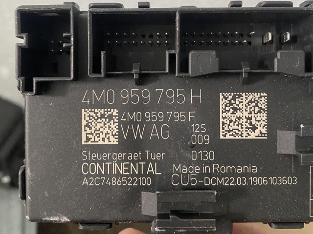 Блок комфорту задніх дверей 4M0959795H VAG