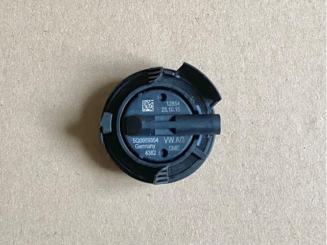 Датчик подушки безпеки 5Q0959354 VAG