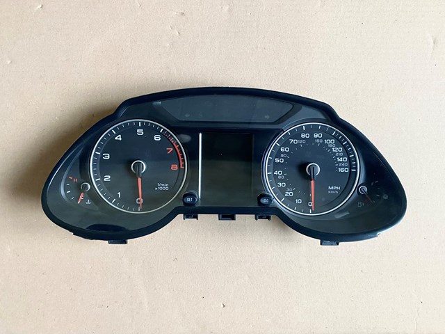 Приладова дошка-щиток приладів 8R0920980T VAG