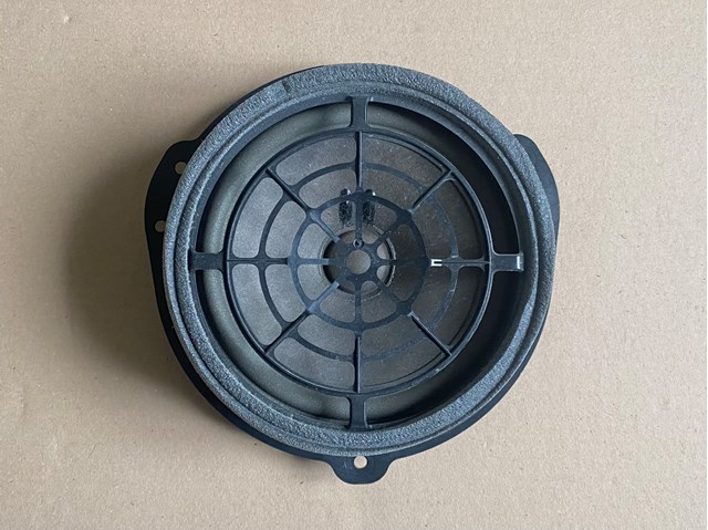 Динамік задньої двері 8W5035411 VAG