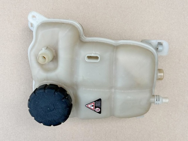 Бачок для води Mercedes A