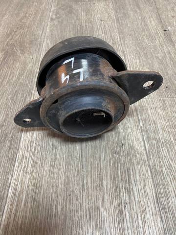Подушка (опора) двигуна, передня 112205SA0A NISSAN