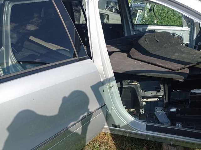 Стійка центральна, права 1646300811 MERCEDES