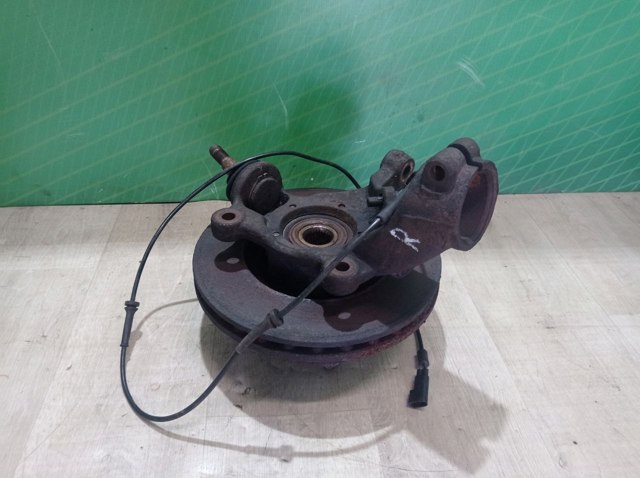 Цапфа поворотного кулака 1743040 FORD
