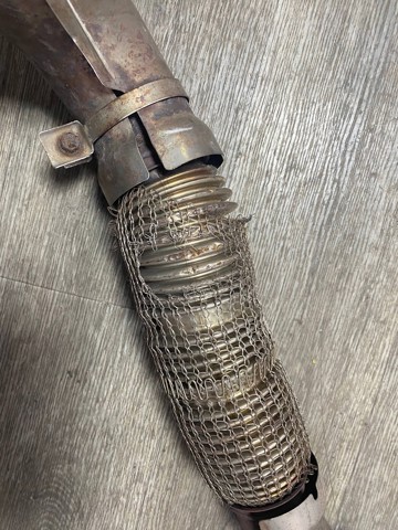 Штани глушника передні 200104BA4A NISSAN