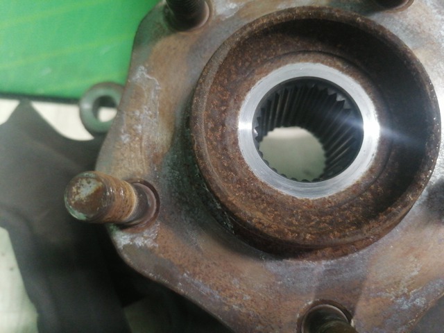 Цапфа поворотного кулака 400154CE0A NISSAN
