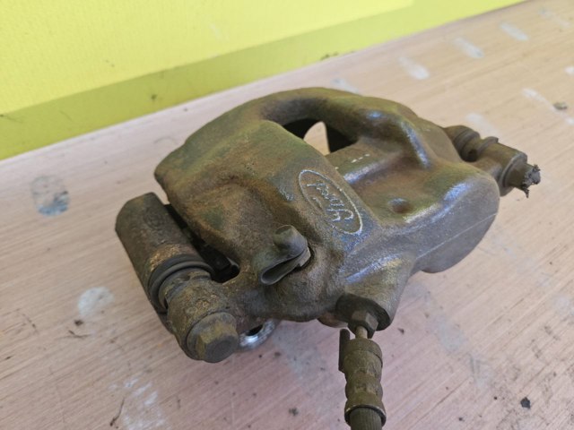 Супорт тормзной 6C112B121BB FORD