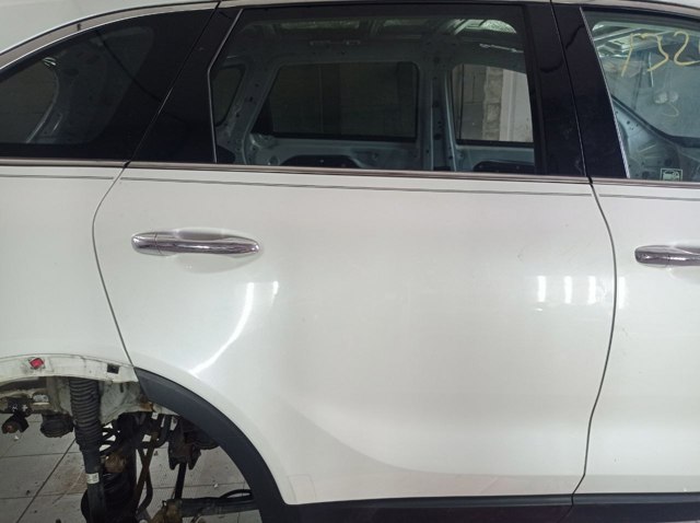 Двері задні, праві 77004C6000 HYUNDAI