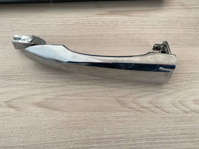 Ручка дверей в зборі 806404BA0D NISSAN