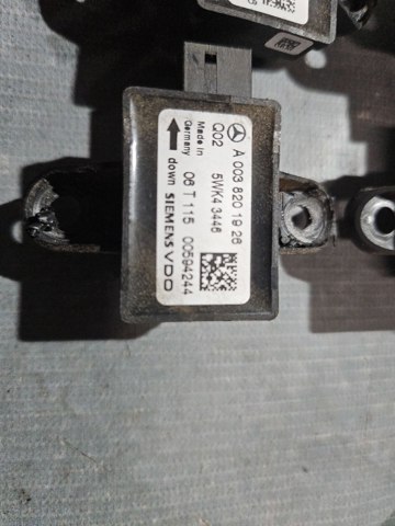 Датчик Айрбег передній A0038201926 MERCEDES
