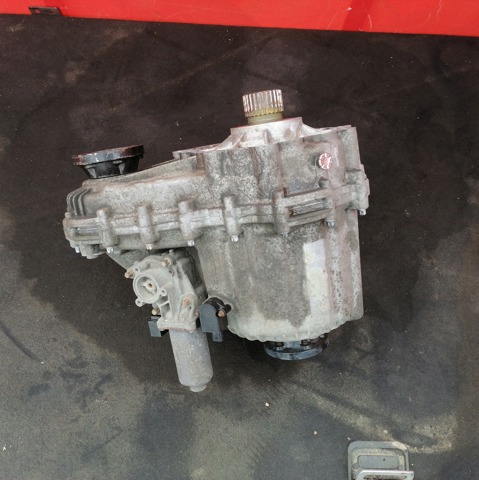 Раздатка (коробка роздавальна) A1642801100 MERCEDES