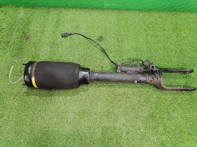 Амортизатор передньої підвіски A1643204513 MERCEDES