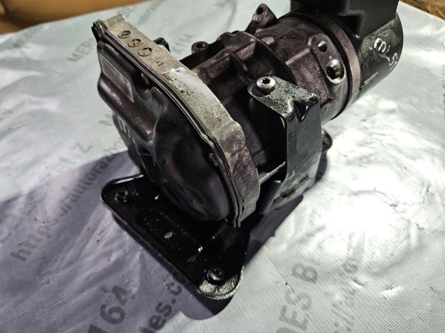 Насос кермового управління A1644601580 MERCEDES