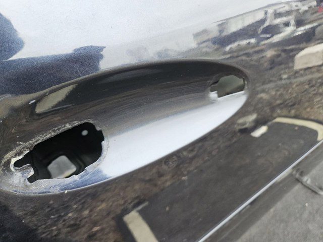 Дверка передня права A1647201005 MERCEDES