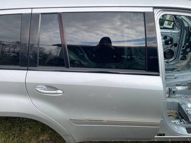 Двері задні в зборі A1647300405 MERCEDES