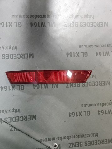Катафот (відбивач) заднього бампера, лівий A1648200374 MERCEDES
