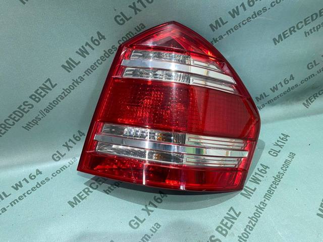 Ліхтар задній лівий A1648200564 MERCEDES