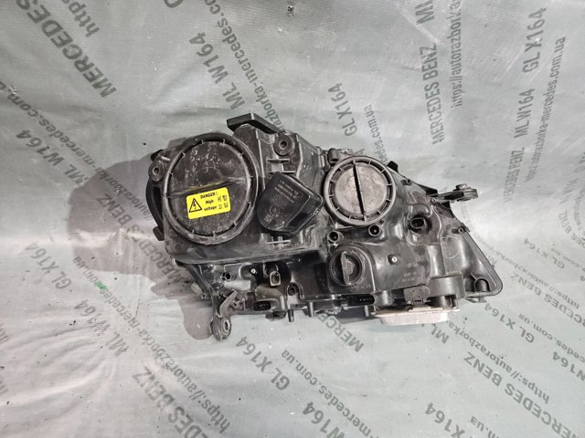 Основна фара - вставка A1648205061 MERCEDES