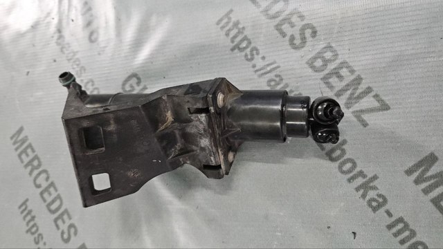 Форсунка омивача фари передньої, правої A1648600647 MERCEDES