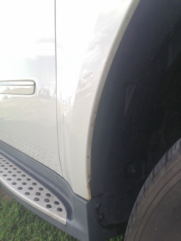 Переднє праве крило A1648800206 MERCEDES
