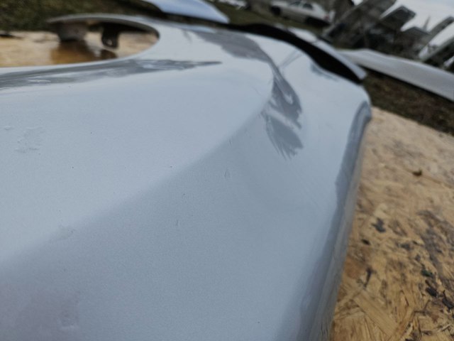 Переднє праве крило A1648810201 MERCEDES
