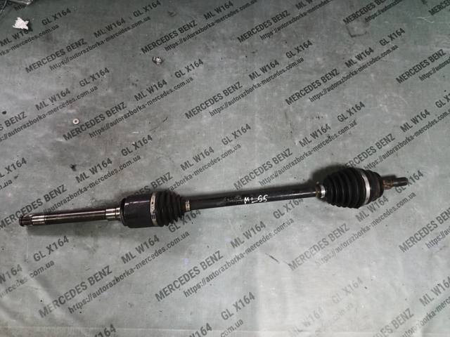 Піввісь передня, права A1663301501 MERCEDES