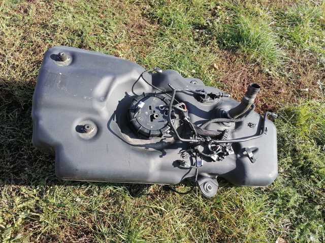 Бак AD BLUE A1664706001 MERCEDES
