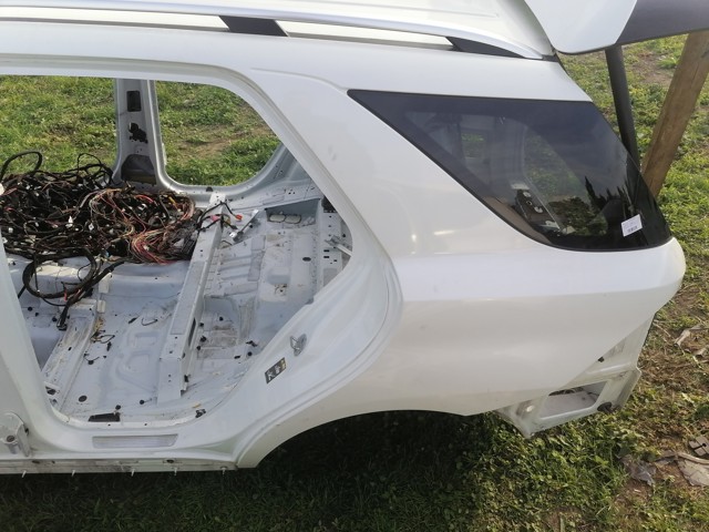 Крило заднє A1666302703 MERCEDES