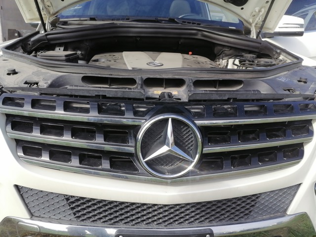 Решітка A1668800985 MERCEDES