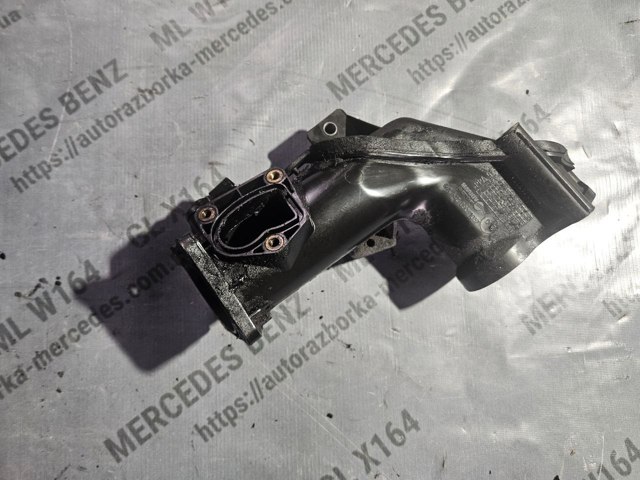 Патрубок дросельний A6420901037 MERCEDES