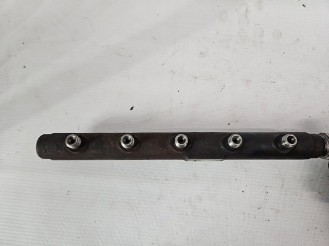 Паливна рампа BK2Q9D280AB FORD