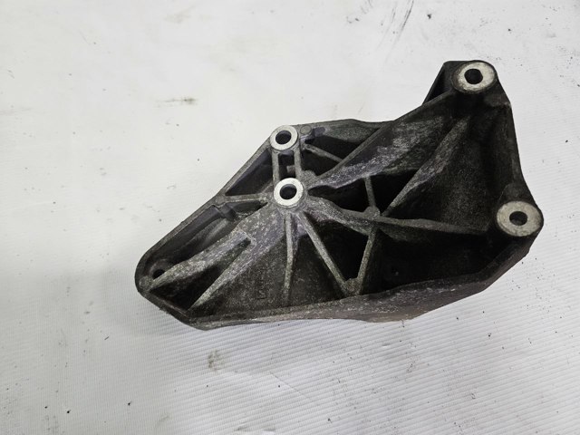 Кронштейн кріплення генератора BK3Q10239BB FORD