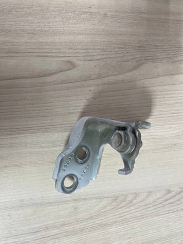 Петля передніх дверей права CJ5Z7822810B FORD
