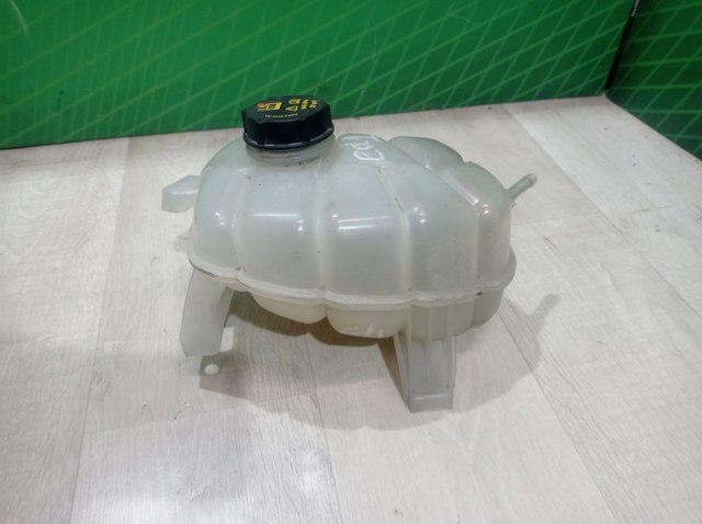 Бачок розширювальний F2G38A080BA FORD
