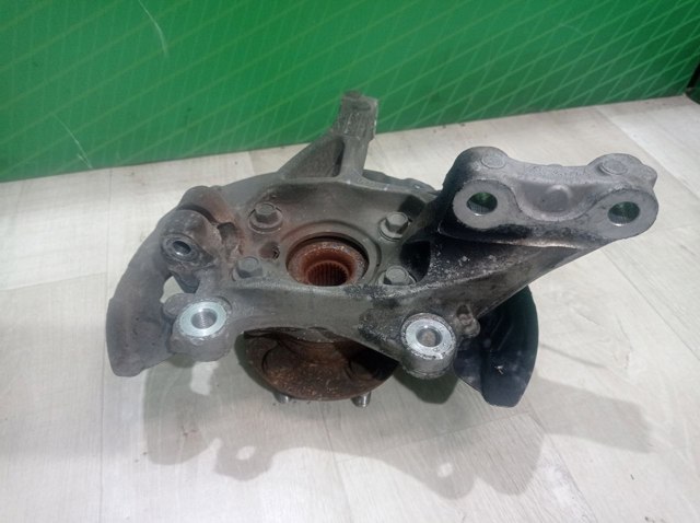 Кулак поворотний передній лівий F2GC3K171A FORD