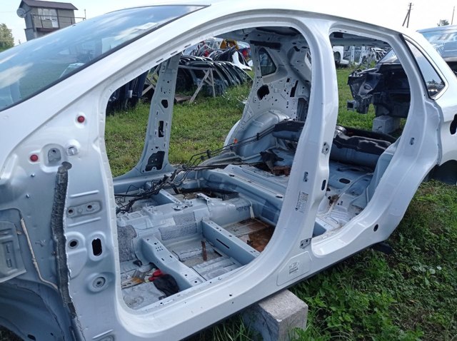 Отвір передніх лівих дверей FT4Z58211A11A FORD