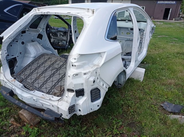 Крило заднє праве FT4Z5827840A FORD