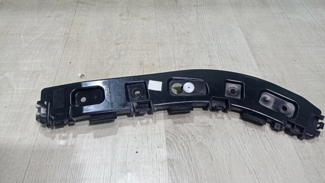 Направляюча заднього бампера, права KT4B17E850A FORD