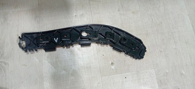 Направляюча заднього бампера, ліва KT4B17E851A FORD
