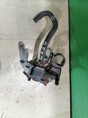 Клапан парів бака PE0118751 MAZDA