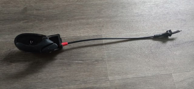 Ручка передніх дверей внутрішня, права YC15V22600AB FORD