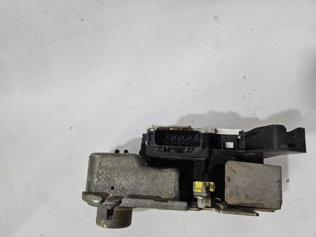 Замок водійських дверей YC1AV21813BL FORD